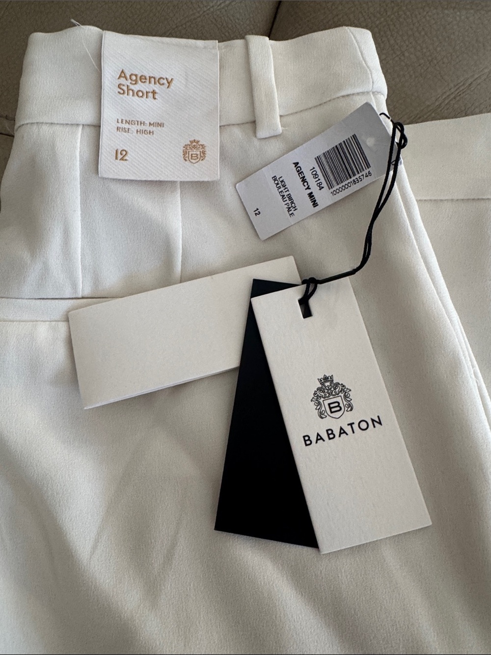 Aritzia Cream High-Rise Tailored Shorts with Pockets